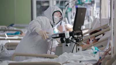 В России выявили 9803 новых случая коронавируса за сутки - politros.com - Москва - Санкт-Петербург - Московская обл. - респ.Тыва - Магаданская обл. - респ. Адыгея - Оперштаб