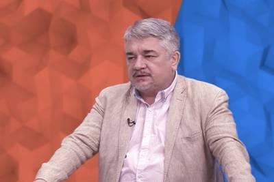 Ростислав Ищенко - «Крайне неудачная стратегия»: Политолог Ищенко сравнил США с Россией 90-х годов - vm.ru - США - Англия
