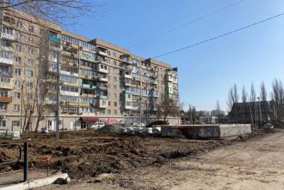 В Астрахани восстанавливают заброшенный сквер - ast.mk.ru - Астрахань