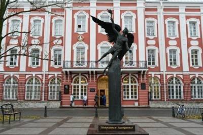 Активистка «Весны», отчисленная из СПбГУ, направила жалобы в прокуратуру и Рособрнадзор - znak.com - Санкт-Петербург - район Северной