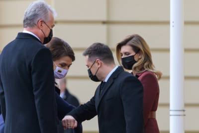 Гитанас Науседа - Елена Зеленская - Тарас Шевченко - Елена Зеленская выбрала киевский бренд для встречи президента Литвы и его супруги - kp.ua - Литва