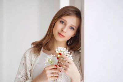 Илья Авербух - Элизабет Арзамасова - Лиза Арзамасова исполнила желание своего пасынка и станцевала легендарный танец - mk.ru