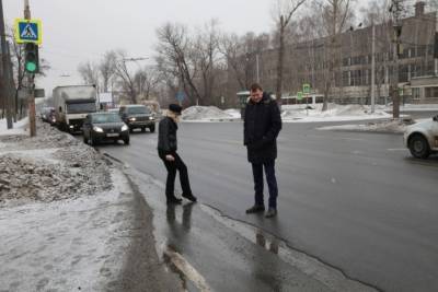 В Рязани выявили дефекты в отремонтированных дорогах Октябрьского района - rzn.mk.ru - Рязань