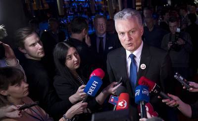 Владимир Зеленский - Гитанас Науседа - Президент Литвы: украинский народ на Майдане кровью написал, что может решить будущее (Delfi, Литва) - inosmi.ru - Украина - Крым - Литва
