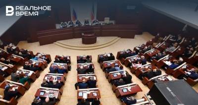 Максим Платонов - Беды предпринимателей, дефицит детсадов и ремень как наглядное пособие - realnoevremya.ru - респ. Татарстан