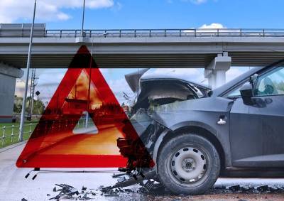 Юрист Екатерина Скосаренко рассказала, как действовать если на автомобиль упал фрагмент моста - mskgazeta.ru - Москва - Звенигород