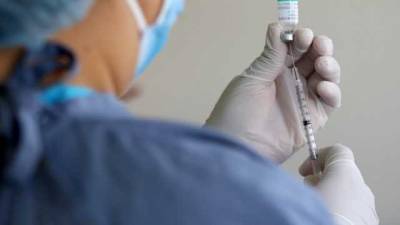 Виктор Ляшко - Может ли человек заболеть коронавирусом после вакцинации: врач объяснил нюансы - novostiua.news