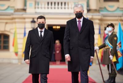 Владимир Зеленский - Гитанас Науседа - Зеленский и Науседа опоздали на форум в Киеве почти на полтора часа - kp.ua - Киев - Литва