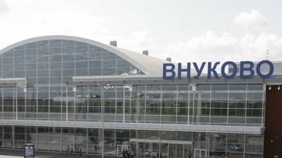 Самолет Hawker 900XP экстренно приземлился во Внуково - polit.info - Москва