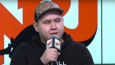 Иван Ургант - Казахский диджей рассказал, что сделает со статуэткой "Грэмми" - inforeactor.ru
