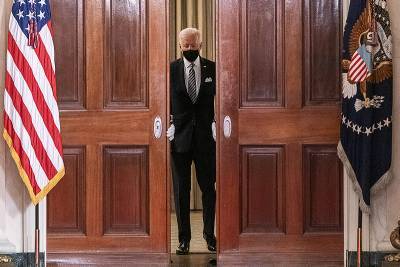 Владимир Путин - Джо Байден - Джен Псаки - "Завтра Байден занят": Белый дом - о предложении Путина поговорить - tvc.ru