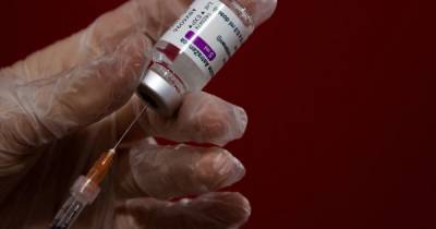 Регулятор ЕС рекомендовал продолжать вакцинацию препаратом AstraZeneca - focus.ua