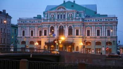 Кровля протекла, подвалы затопило: БДТ в Петербурге закрывается на ремонт - 5-tv.ru - Санкт-Петербург