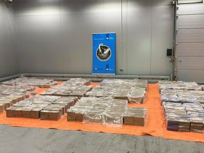 В порту Роттердама полиция обнаружила более 4 тонн кокаина - gordonua.com - Голландия - Эквадор - Роттердам