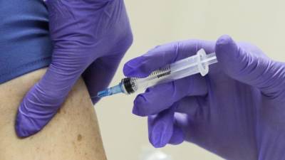 Мэтт Хэнкок - Гибралтар первым в мире завершил вакцинацию взрослого населения от COVID-19 - mir24.tv - Англия - Испания - Washington - Гибралтар - Ватикан