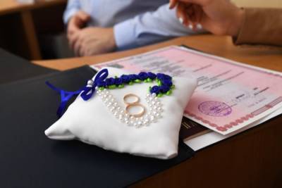 Регистрацию брака в присутствии гостей разрешили на Ямале - interfax-russia.ru - окр. Янао