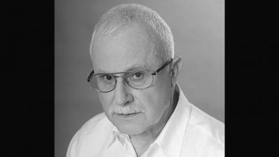 Актер Виталий Стремовский умер после заражения коронавирусом - gazeta.ru - Москва