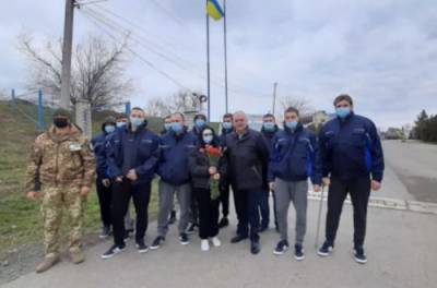 Моряки, спасенные с затонувшего судна в Румынии, вернулись в Украину ФОТО - from-ua.com - Украина - Румыния - Одесса