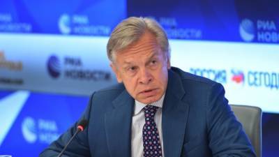 Владимир Путин - Алексей Пушков - Владимир Жириновский - Джо Байден - Пушков объяснил агрессивный выпад Байдена в сторону Путина - riafan.ru - Москва - Вашингтон