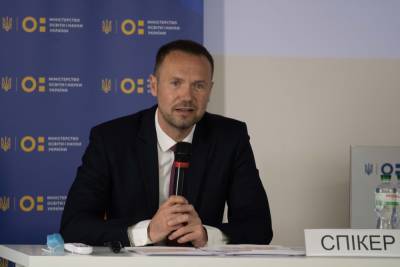 Сергей Шкарлет - Зарплаты учителей до конца года вырастут еще на 9% – Шкарлет - 24tv.ua