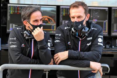 Оскар Пиастри - Бривио о проблемах в работе с молодыми гонщиками - f1news.ru