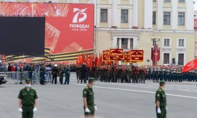 Сергей Шойгу - Дмитрий Песков - Песков сообщил, что парад Победы в этом году состоится в обычном формате - argumenti.ru - Минобороны