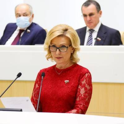 Инна Святенко - Депутат МГД Святенко: Пожилые москвичи узнают, как обезопасить себя от киберпреступников - argumenti.ru - Москва