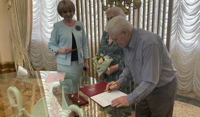 91-летняя невеста и 70-летний жених поженились в Тюменском ЗАГСе - nashgorod.ru - Тюмень - Тюменская обл.