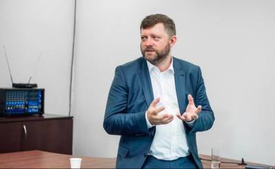 Александр Корниенко - В «Слуге народа» отреагировали на приостановку госфинансирования - ru.slovoidilo.ua