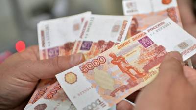 «Известия»: у россиян рекордно вырос индекс «свободных денег» - russian.rt.com - Москва - Санкт-Петербург