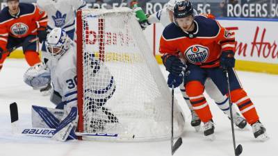 Илья Михеев - Вильям Нюландер - Зак Хайман - Передача Михеева помогла «Торонто» разгромить «Эдмонтон» в матче НХЛ - russian.rt.com