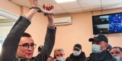 Арсен Аваков - Сергей Стерненко - Аваков уличил Стерненко в откосе от фронта - politnavigator.net - Украина - Одесса