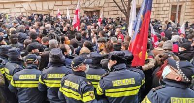 Шарль Мишель - Депутатам приходится пробираться в парламент Грузии по "коридору позора" - sputnik-georgia.ru - Грузия - Тбилиси