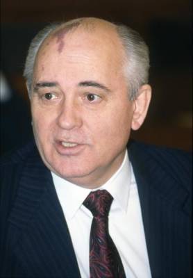 Владимир Путин - Михаил Сергеевич Горбачев - Владимир Путин поздравил «выдающегося государственного деятеля современности» Михаила Горбачева с юбилеем - argumenti.ru