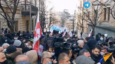 На акции протеста в Тбилиси задержали семь человек - piter.tv - Грузия - Тбилиси