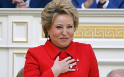 Валентин Матвиенко - Матвиенко послала сигнал россиянам, скупающим валюту - bloknot.ru