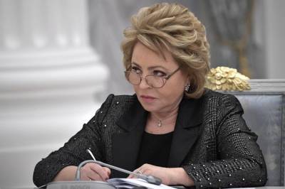 Совфеда Валентина Матвиенко - Школа превращается в каторгу: Матвиенко осудила шестидневку - infox.ru
