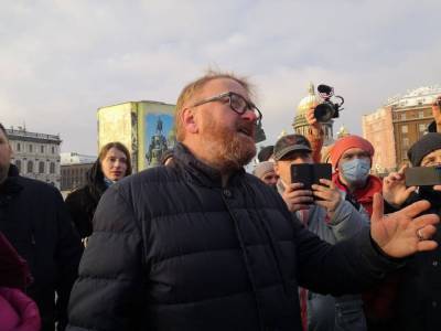 Алексей Навальный - Виталий Милонов - Юлия Навальная - Виталий Милонов потребовал у МВД проверить, есть ли двойное гражданство у Юлии Навальной - znak.com