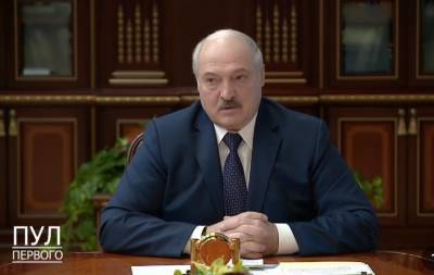 Александр Лукашенко - Лукашенко назвал «брехней и выдумками» 70% информации о его встрече с Путиным - naviny.by - Сочи