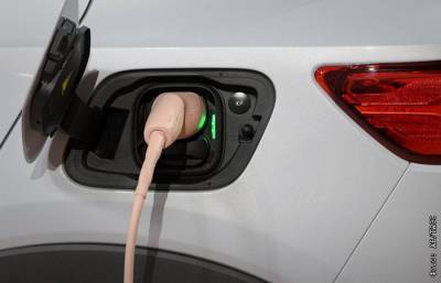 Volvo к 2030 году будет выпускать только электромобили - interfax.ru - Москва - Швеция