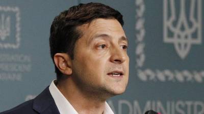 Владимир Зеленский - Владимир Путин - Петр Порошенко - Арсен Аваков - Зеленский сорвался с цепи из-за твёрдой позиции Путина - newdaynews.ru