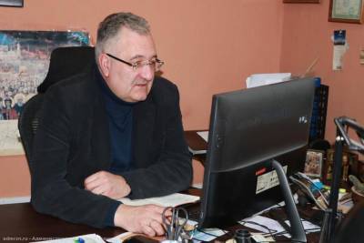 Мэрия Рязани поручила УК незамедлительно убрать снег и наледь с крыш - rzn.mk.ru - Рязань