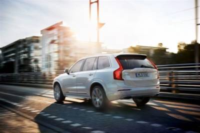 Volvo отзывает более 100 автомобилей в России - autostat.ru