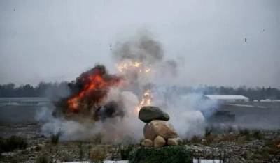 На Донбассе подорвался грузовик ВСУ на мине, установленной украинскими саперами - argumenti.ru - Украина - Донбасс