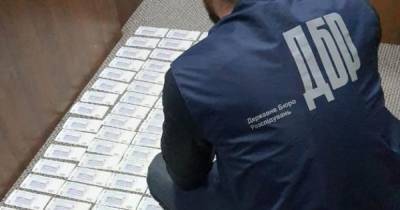 На Тернопольщине налоговика подозревают в вымогательстве миллиона - focus.ua - Тернопольская обл.