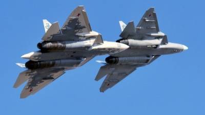 Жуткое крещендо. Американцев впечатлил звук полета истребителей Су-57 - 5-tv.ru - Россия - США