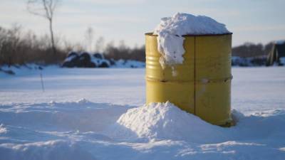 В феврале с замерзших водоемов Петербурга убрали 189 кубометров мусора - piter.tv - Санкт-Петербург