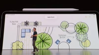 Стив Джобс - Тим Кук - Самый дорогой в России iPad Pro будет стоить 12 млн рублей - newinform.com