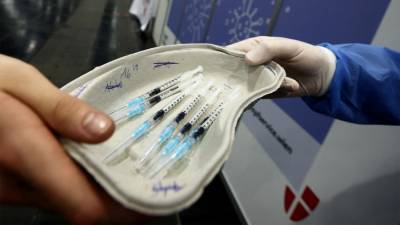 В Австрии 41 человек умер после прививки вакциной Pfizer/BioNTech - iz.ru - Австрия