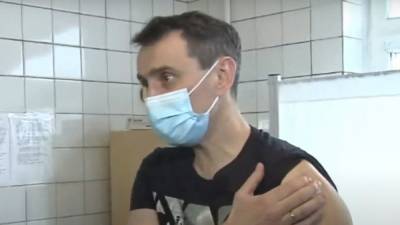 Виктор Ляшко - Главный санврач Ляшко публично привился вакциной Covishield - news.bigmir.net - Киевская обл.